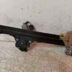 ELEVALUNAS DELANTERO DERECHO 117255
