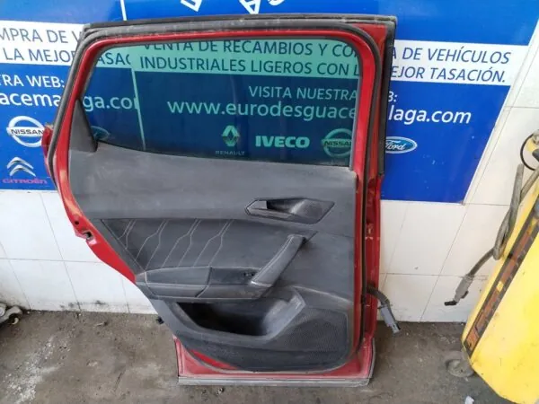 PUERTA TRASERA IZQUIERDA 116987