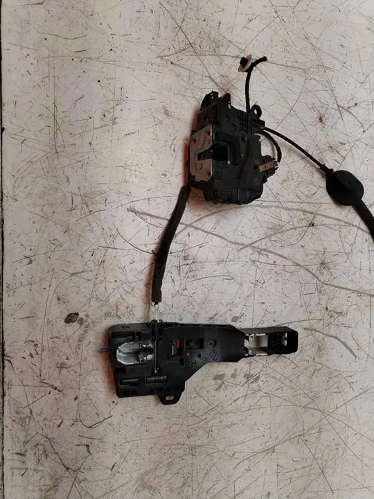 CERRADURA PUERTA DELANTERA DERECHA 117492