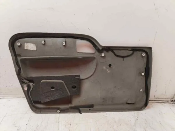 GUARNECIDO PUERTA DELANTERA DERECHA 117639