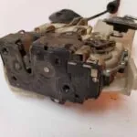 CERRADURA PUERTA DELANTERA DERECHA 117052