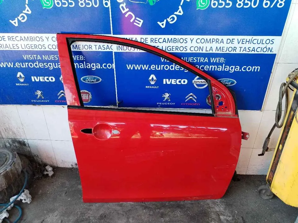 PUERTA DELANTERA DERECHA 116824