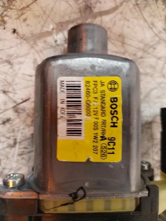 ELEVALUNAS DELANTERO DERECHO 116809