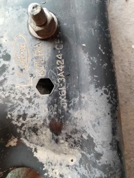 BRAZO SUSPENSION DELANTERO IZQUIERDO 116561