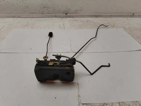 CERRADURA PUERTA DELANTERA DERECHA 117665