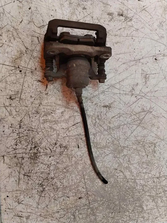PINZA DE FRENO DELANTERA IZQUIERDA 117512