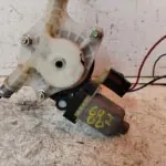 ELEVALUNAS DELANTERO DERECHO 116809
