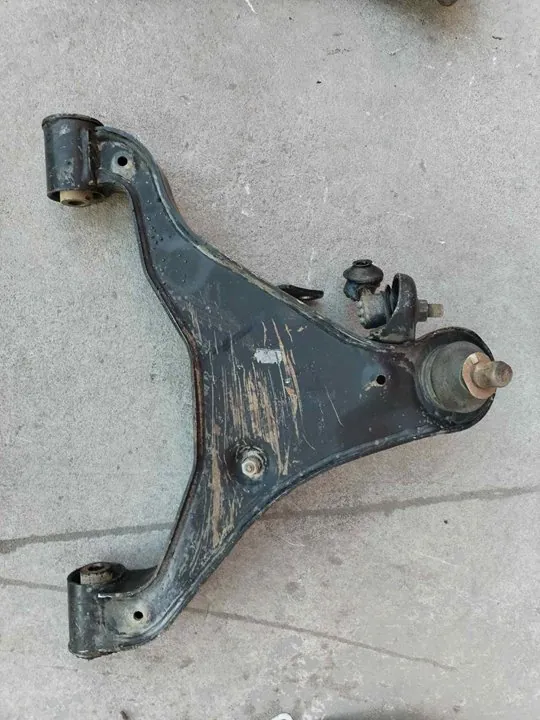 BRAZO SUSPENSION DELANTERO IZQUIERDO 116747