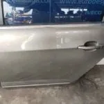 PUERTA TRASERA IZQUIERDA 116876