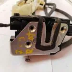 CERRADURA PUERTA TRASERA DERECHA 117389