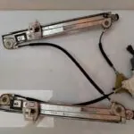 ELEVALUNAS DELANTERO DERECHO 118005