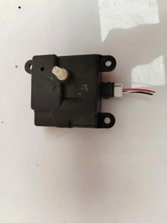 MOTOR APERTURA TRAMPILLA 118587