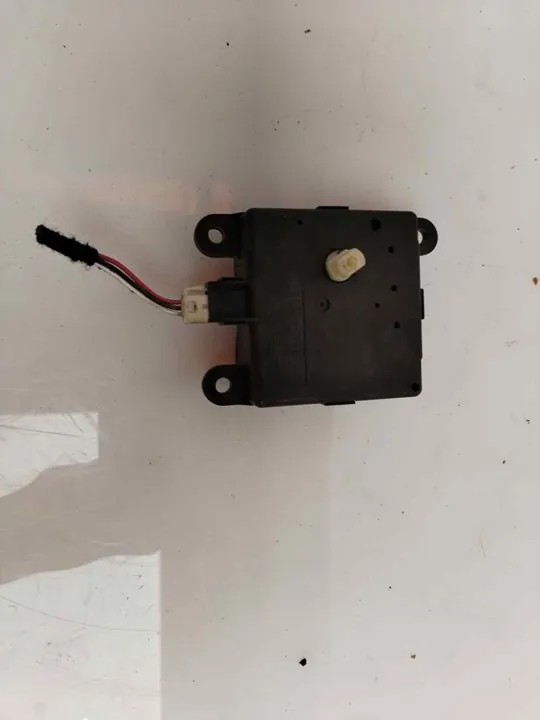 MOTOR APERTURA TRAMPILLA 118588