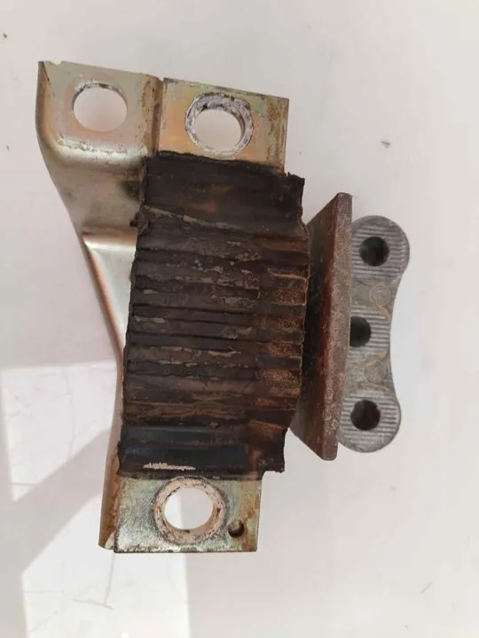 SOPORTE MOTOR DERECHO 118700