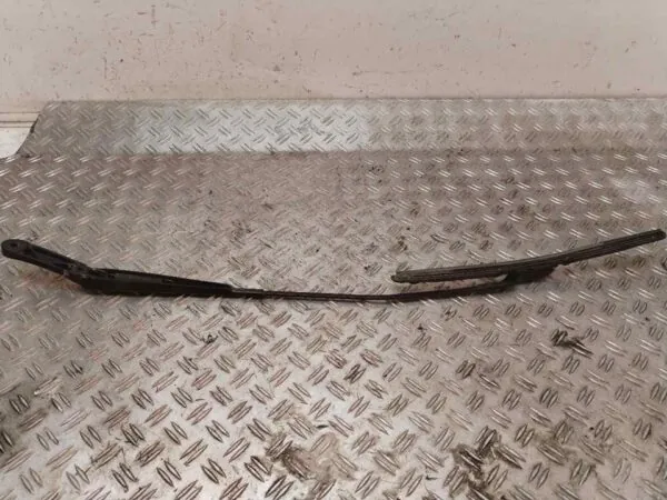 BRAZO LIMPIA DELANTERO DERECHO 119063
