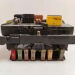CAJA RELES / FUSIBLES 119798
