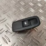 MANDO ELEVALUNAS TRASERO DERECHO 118532