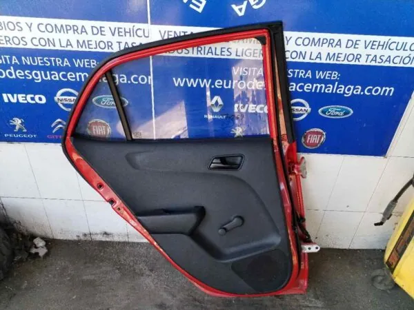 PUERTA TRASERA IZQUIERDA 116826