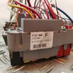 CAJA RELES / FUSIBLES 119253