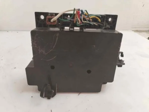 CAJA RELES / FUSIBLES 119917