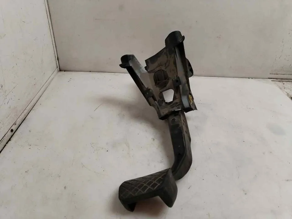 PEDAL EMBRAGUE 120139