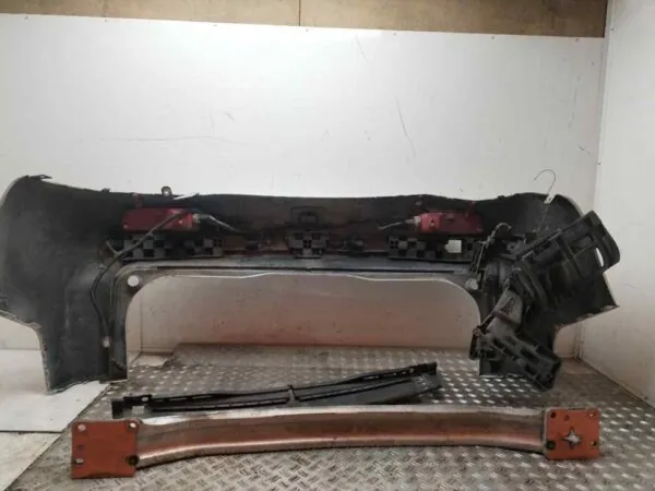 PARAGOLPES TRASERO 120420