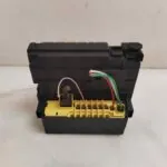 CAJA RELES / FUSIBLES 120763