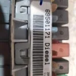CAJA RELES / FUSIBLES 121678