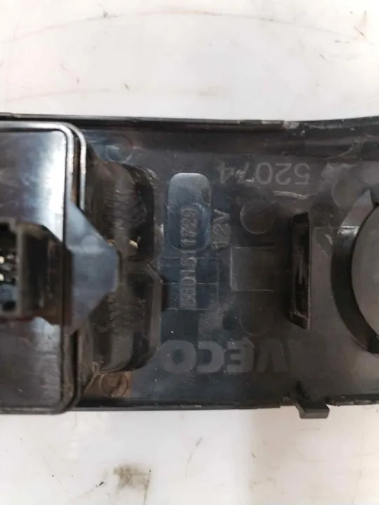 MANDO ELEVALUNAS DELANTERO IZQUIERDO 121050
