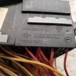 CAJA RELES / FUSIBLES 122285