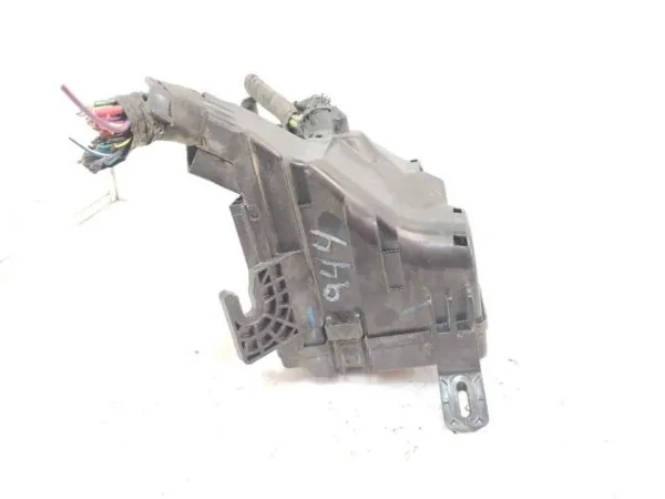 CAJA RELES / FUSIBLES 122354