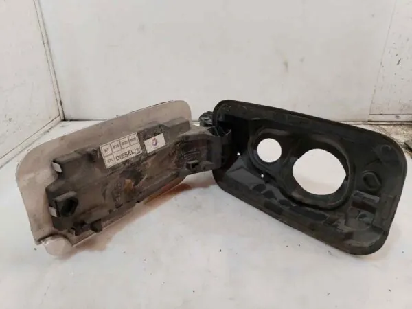 TAPA EXTERIOR COMBUSTIBLE 121559