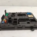 CAJA RELES / FUSIBLES 122034