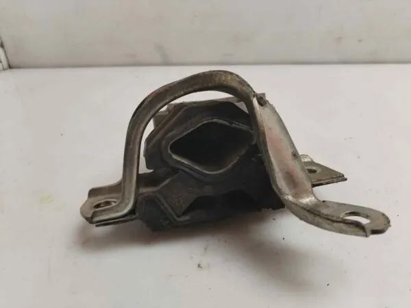 SOPORTE MOTOR 121819