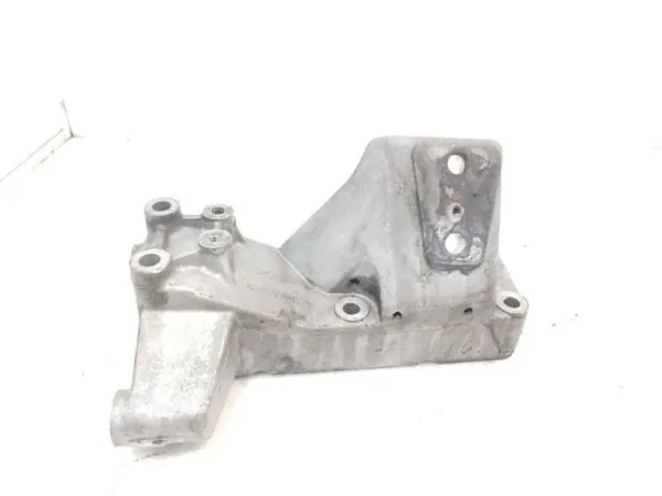 SOPORTE MOTOR 122395