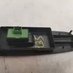 MANDO ELEVALUNAS DELANTERO DERECHO 122558