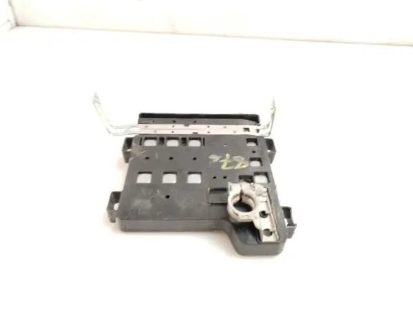 CAJA RELES / FUSIBLES 122864