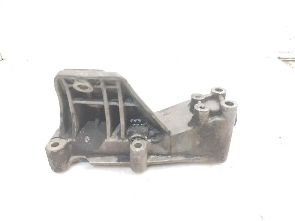 SOPORTE MOTOR 122395