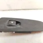 MANDO ELEVALUNAS DELANTERO DERECHO 122558