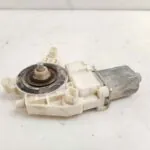 MOTOR ELEVALUNAS DELANTERO IZQUIERDO 122920