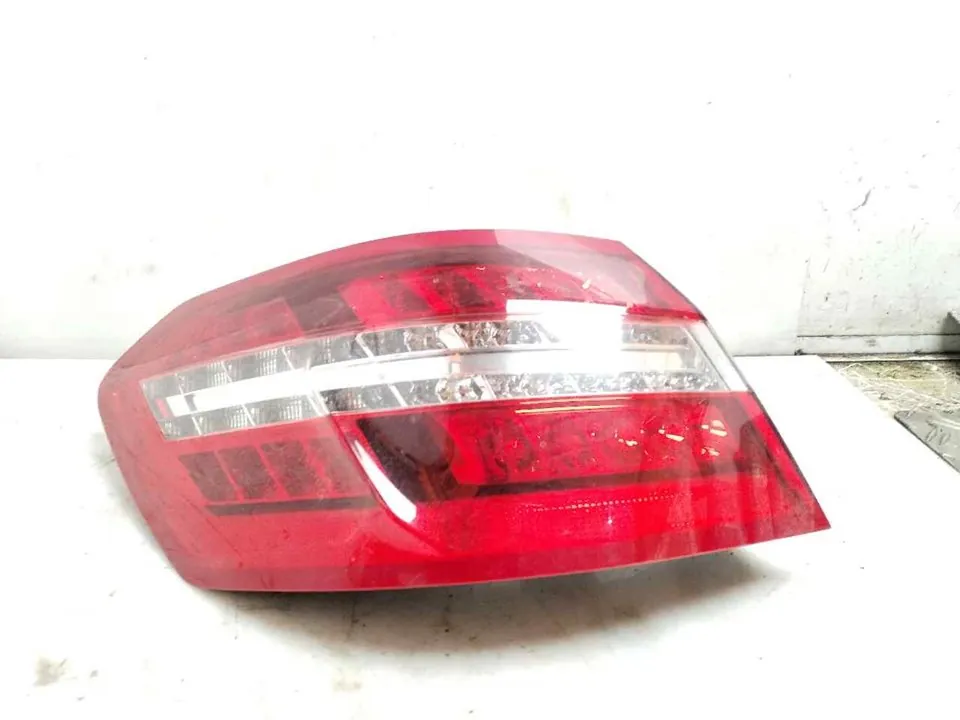 PILOTO TRASERO IZQUIERDO 122684