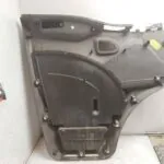 GUARNECIDO PUERTA DELANTERA DERECHA 122518