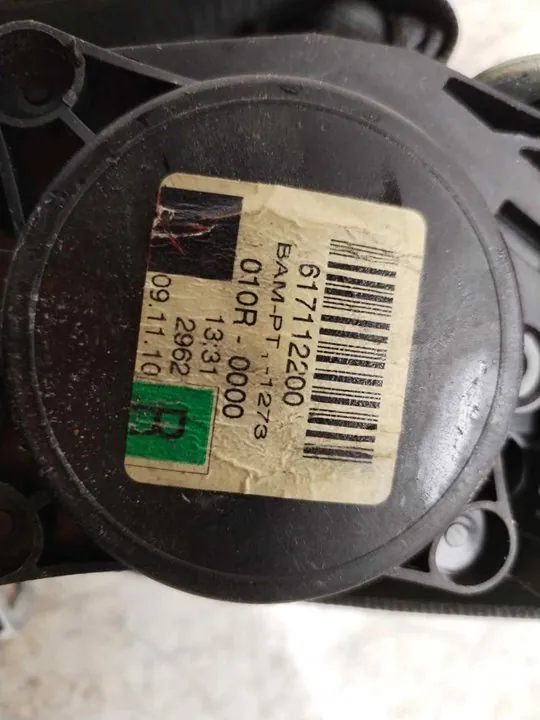 CINTURON SEGURIDAD DELANTERO DERECHO 122882
