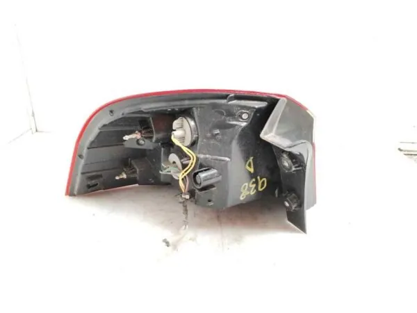 PILOTO TRASERO DERECHO 122745