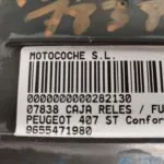 CAJA RELES / FUSIBLES 123826
