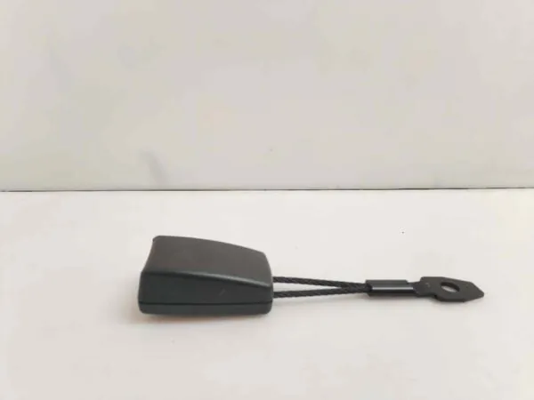 ENGANCHE CINTURON DELANTERO DERECHO 123375