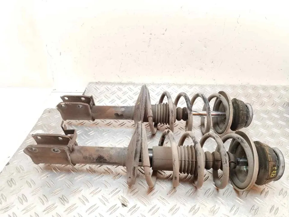 JUEGO AMORTIGUADORES DELANTERO 123510