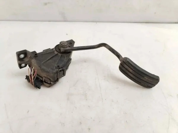 PEDAL ACELERADOR 123139