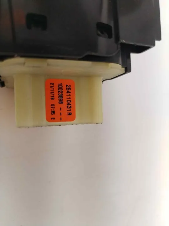 MANDO ELEVALUNAS DELANTERO IZQUIERDO 123670