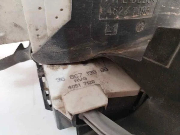 CERRADURA PUERTA DELANTERA IZQUIERDA 123193